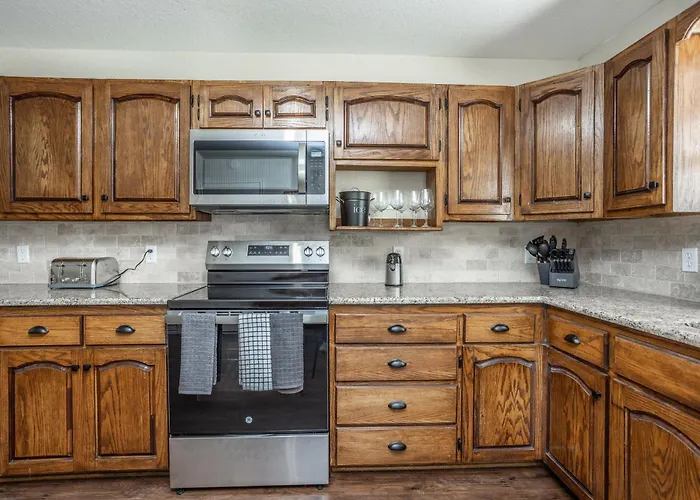 Tranquil 3-Bedroom Cabin Near Winstar Casino
