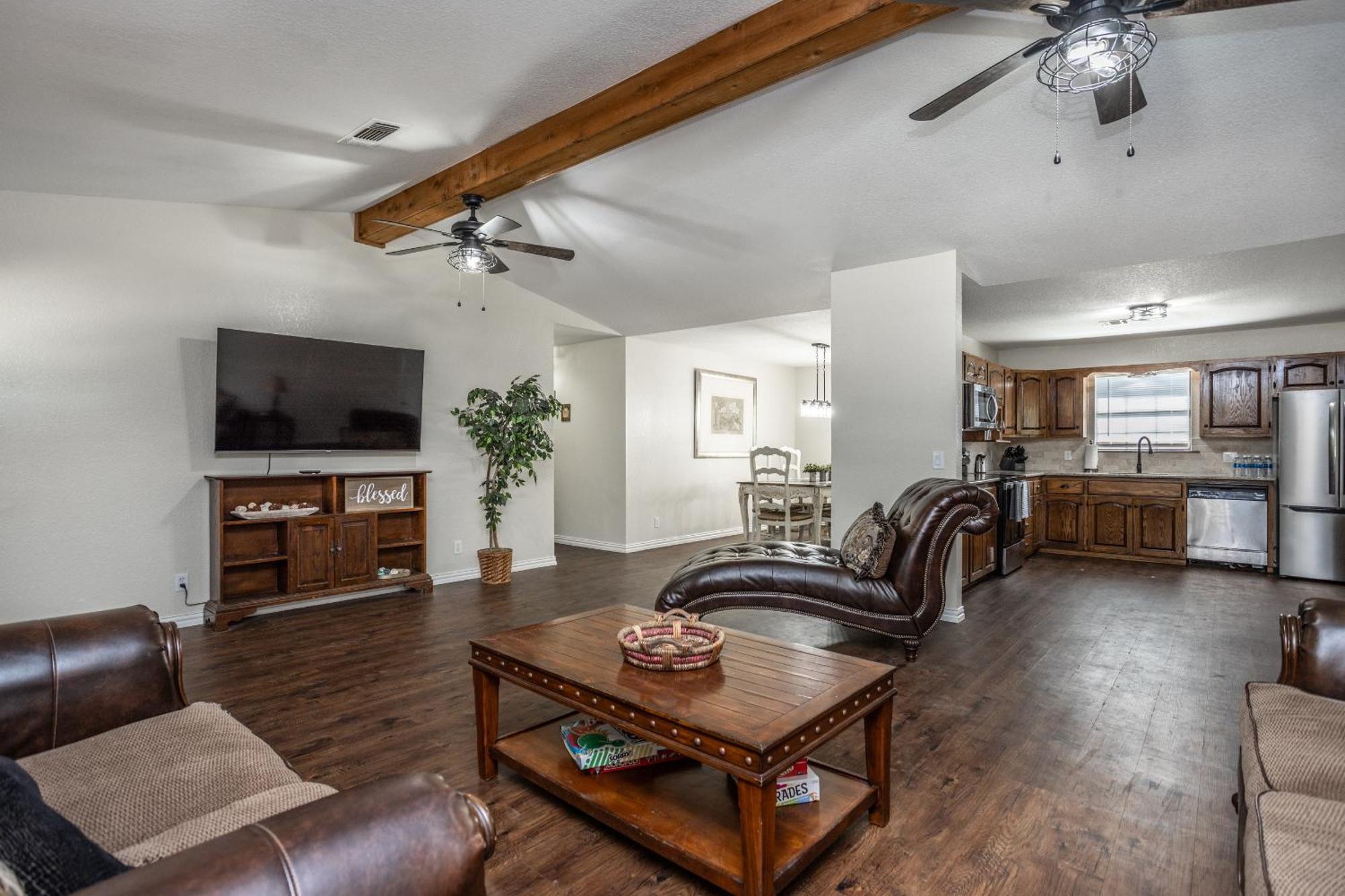 Tranquil 3-bedroom Near Winstar Casino